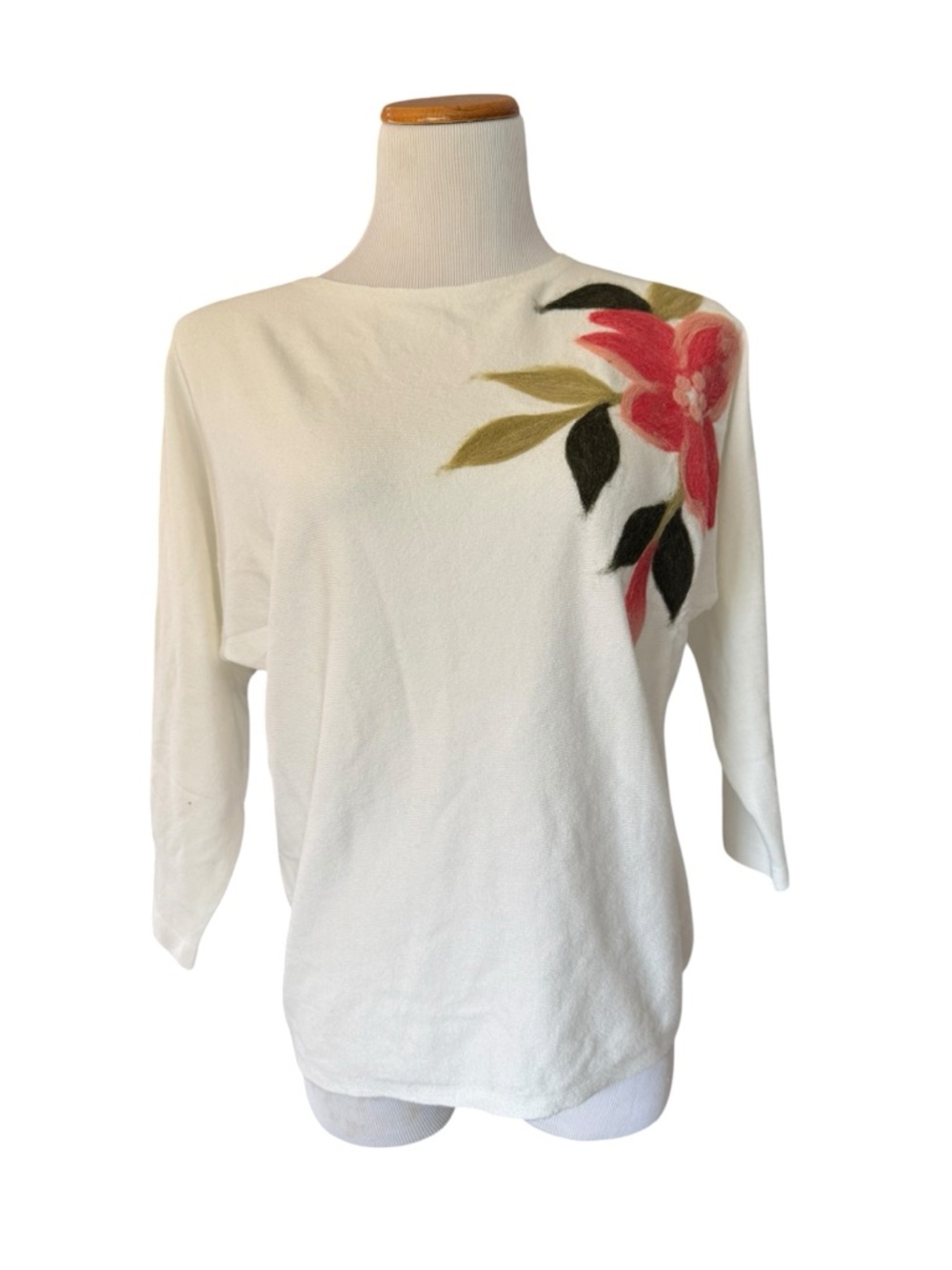 ✨NWT Aaeda Floral Sweater